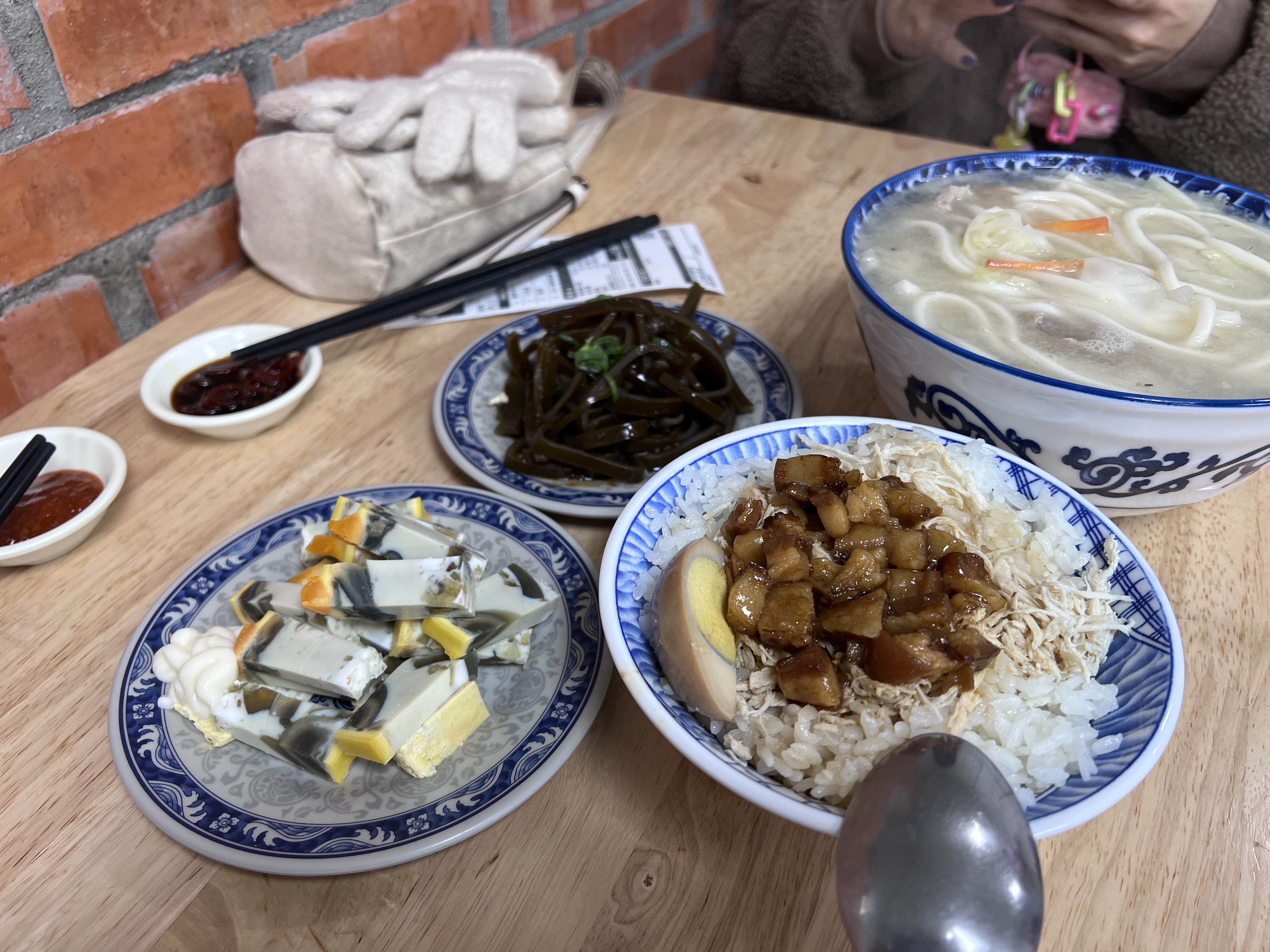 小頭雞滷肉飯